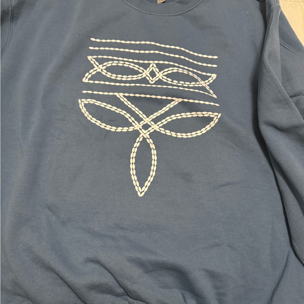 Gildan Blue Heavy Blend Sweatshirt